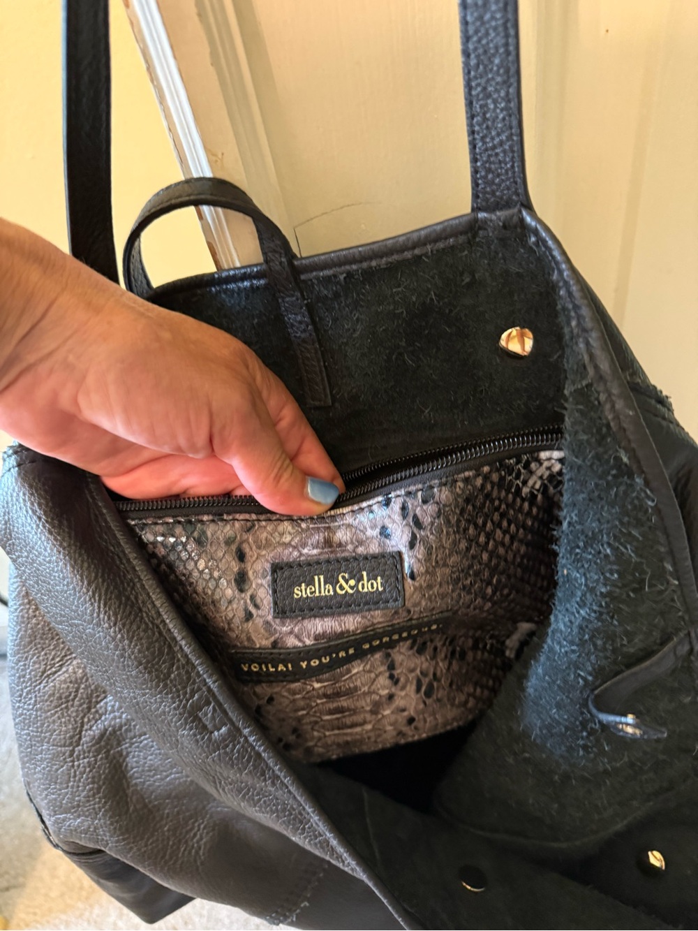 Stella & Dot Black Leather Tote with Textured Snake-Print Interior